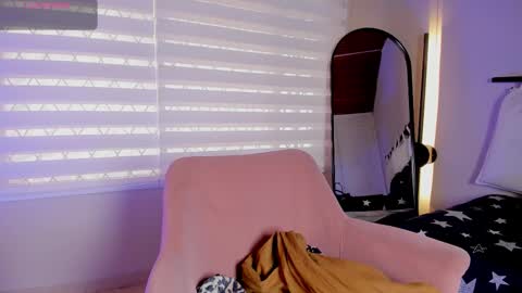 Laila  online show from 02/06/26, 01:58