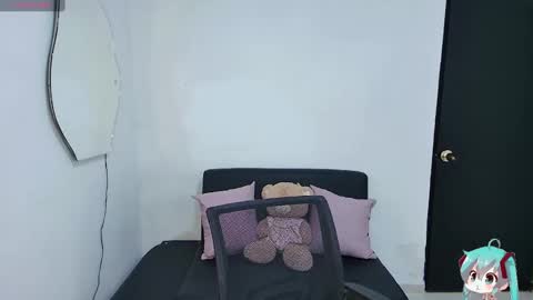 Snapshot of laila_addison chatting on 01/18/25, 06:03 laila online show from 01/18/25, 06:03