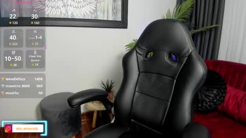 Snapshot of laila_angel chatting on 03/12/25, 08:19 laila_angel online show from 03/12/25, 08:19