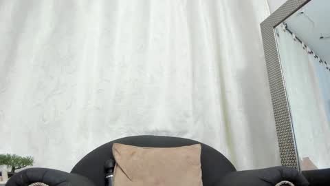 Lailacastillo online show from 01/17/25, 01:35