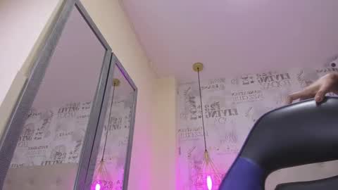   online show from 03/03/25, 03:42