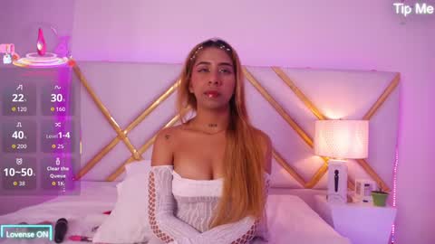 Laila Stilwills online show from 09/20/25, 09:49