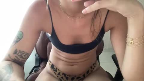 lailayourangel online show from 12/17/25, 02:34