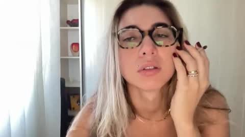 lailayourangel online show from 01/09/26, 12:41