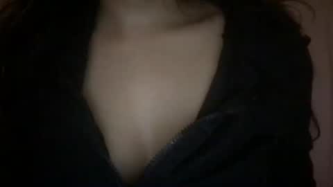 Snapshot of lailayousef chatting on 01/03/25, 05:39 Laila Yousef online show from 01/03/25, 05:39