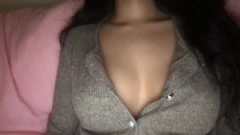 Snapshot of lailayousef chatting on 01/23/25, 08:36 Laila Yousef online show from 01/23/25, 08:36