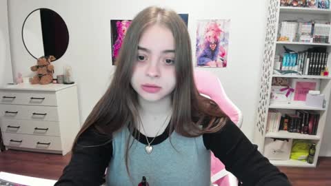 Kira online show from 01/17/25, 09:28