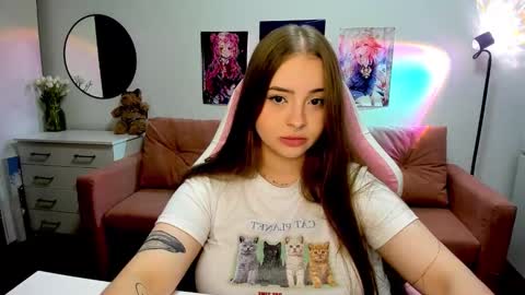 Kira online show from 09/11/25, 07:25