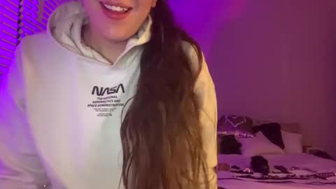 Lainey online show from 01/16/26, 04:16