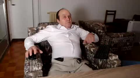 lajose52 online show from 01/05/25, 03:13