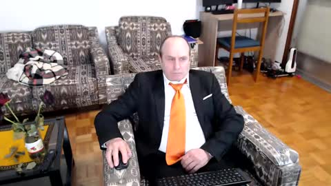 lajose52 online show from 02/02/25, 07:04