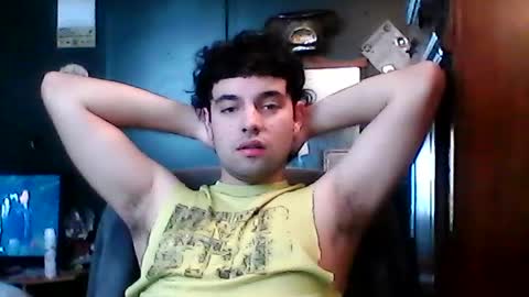 Snapshot of lakewood4523 chatting on 08/08/26, 06:10 Carlosss online show from 08/08/26, 06:10