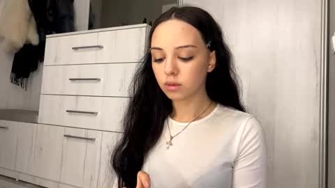 Snapshot of lakishaamini chatting on 11/26/25, 08:26 Emily online show from 11/26/25, 08:26