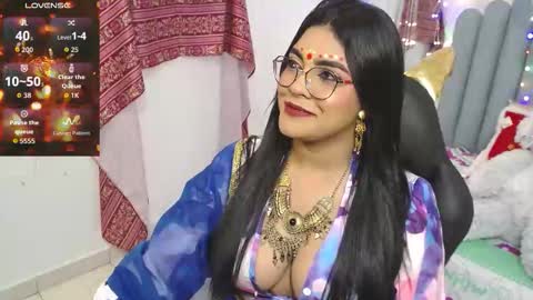 Snapshot of lakshmirani617378 chatting on 11/26/25, 07:37 Laskhmirani online show from 11/26/25, 07:37