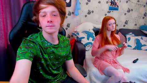 Snapshot of laksmrrr chatting on 02/07/25, 11:45 Lu  Alex online show from 02/07/25, 11:45