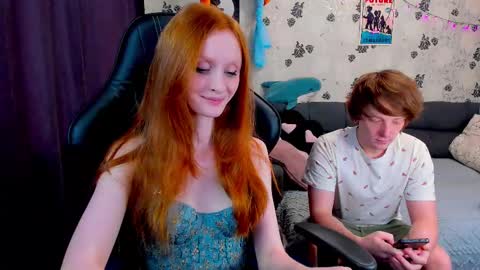 Snapshot of laksmrrr chatting on 03/05/25, 09:27 Lu  Alex online show from 03/05/25, 09:27