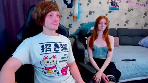 Snapshot of laksmrrr chatting on 03/08/25, 12:41 Lu  Alex online show from 03/08/25, 12:41