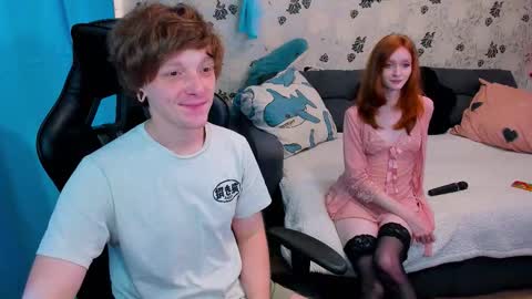 Snapshot of laksmrrr chatting on 10/19/25, 10:05 Lu  Alex online show from 10/19/25, 10:05