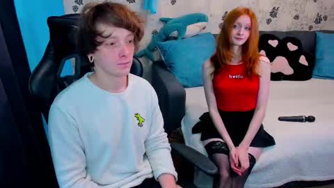 Snapshot of laksmrrr chatting on 11/17/25, 09:48 Lu Alex online show from 11/17/25, 09:48