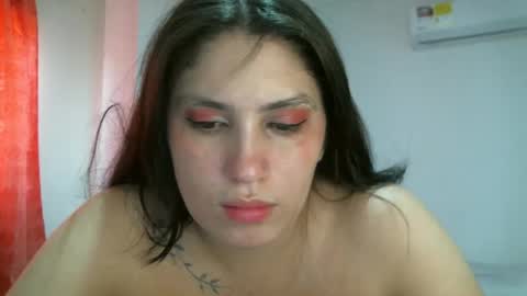 laura gomez online show from 12/06/24, 05:11