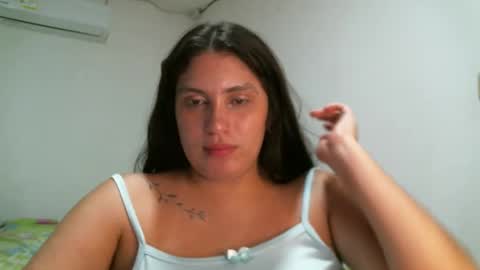 laura gomez online show from 01/29/25, 06:54