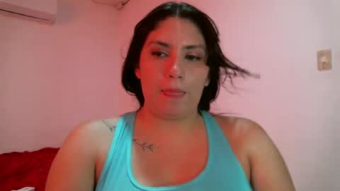 laura gomez online show from 02/12/25, 09:43
