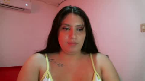 laura gomez online show from 02/22/25, 08:31