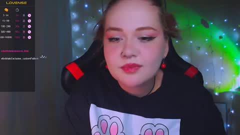 Snapshot of lala_loulou chatting on 05/01/26, 08:13 Nicky online show from 05/01/26, 08:13