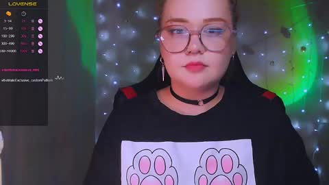 Snapshot of lala_loulou chatting on 05/04/26, 03:52 Nicky online show from 05/04/26, 03:52