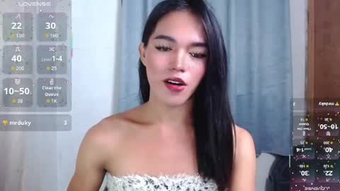 Snapshot of lala_moves chatting on 06/21/26, 10:12 Joxie online show from 06/21/26, 10:12