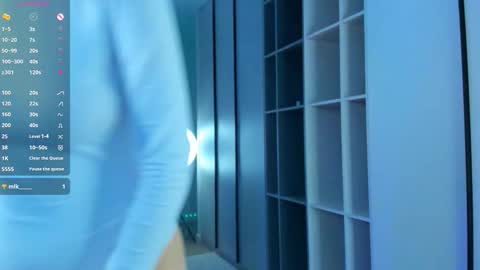 Julia online show from 01/13/26, 08:14