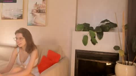 Julia online show from 04/19/26, 08:11