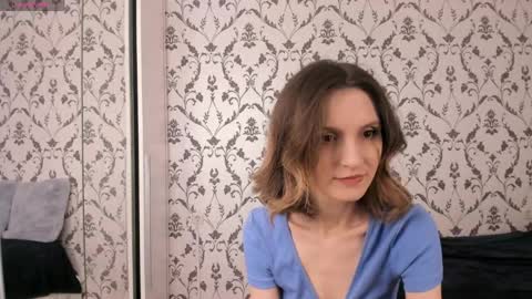 Julia online show from 05/28/26, 06:54