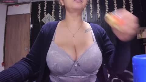 Snapshot of lalanaughty1 chatting on 10/18/25, 10:49 Sofi online show from 10/18/25, 10:49