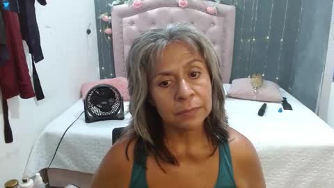 lalisha online show from 10/28/25, 01:20