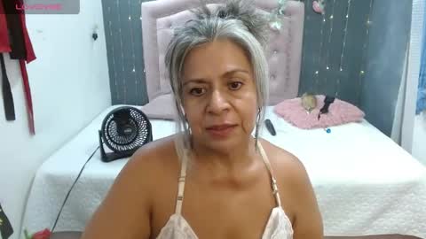 lalisha online show from 06/06/26, 01:00