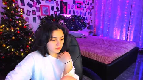 Snapshot of lalita_aml4 chatting on 01/08/25, 09:01 Raily online show from 01/08/25, 09:01