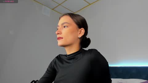 Snapshot of lallycute chatting on 06/11/26, 01:05 Lali online show from 06/11/26, 01:05