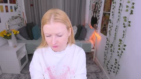 Laly online show from 01/04/25, 04:32