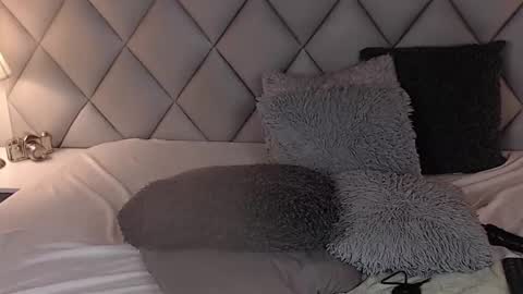 Laly Castro online show from 01/19/25, 01:53