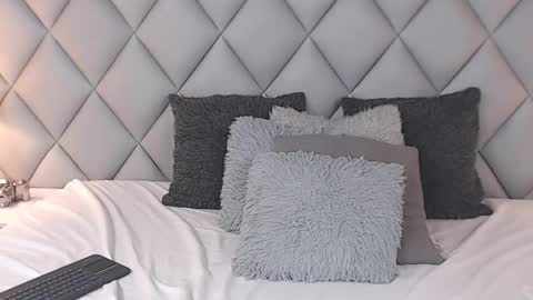 Laly Castro online show from 02/05/25, 11:06