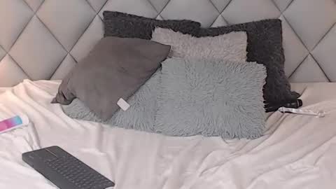 Snapshot of lalycastro chatting on 02/17/25, 01:25 Laly Castro online show from 02/17/25, 01:25