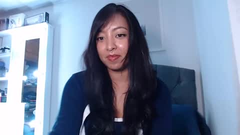 Isabella online show from 05/04/26, 10:50