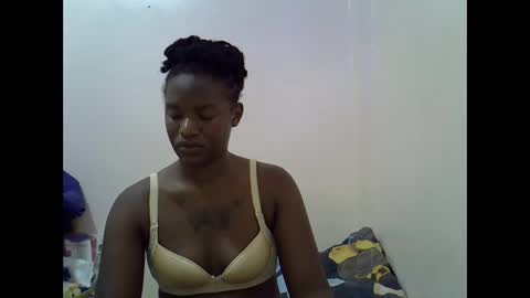 Snapshot of lamensha chatting on 10/13/25, 07:58 lamensha online show from 10/13/25, 07:58