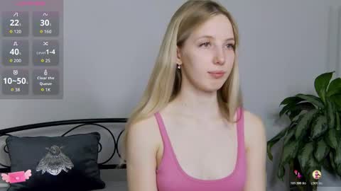 Liana online show from 11/23/25, 09:03