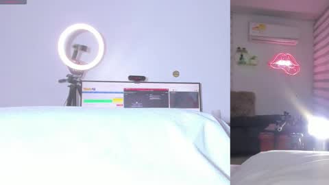 Snapshot of lana__kane_ chatting on 02/24/26, 09:18 Lana online show from 02/24/26, 09:18