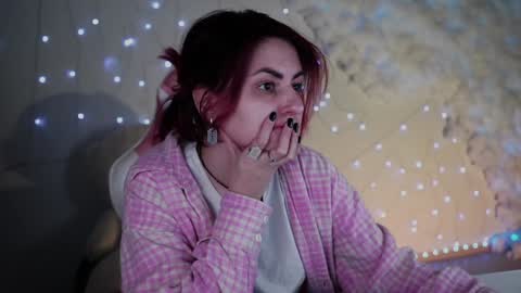 just call me Lana  and her security online show from 12/20/24, 11:21