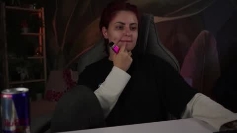 just call me Lana  and her security online show from 10/31/25, 11:11