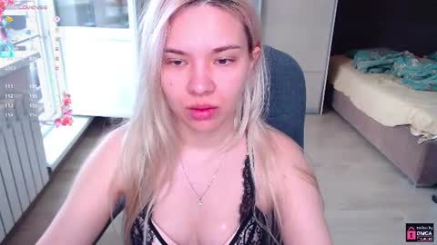 Snapshot of lana__nova chatting on 07/19/26, 06:28 Lana online show from 07/19/26, 06:28