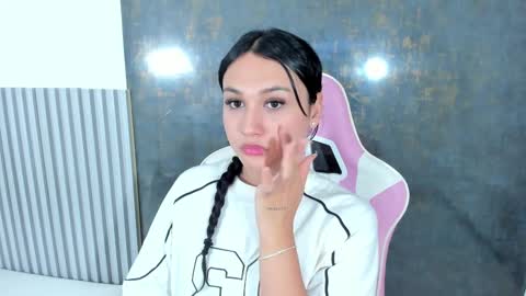 Lana online show from 10/03/25, 08:17